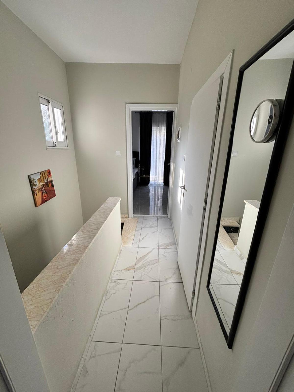 Litsa Villa Nea Iraklitsa Luaran gambar