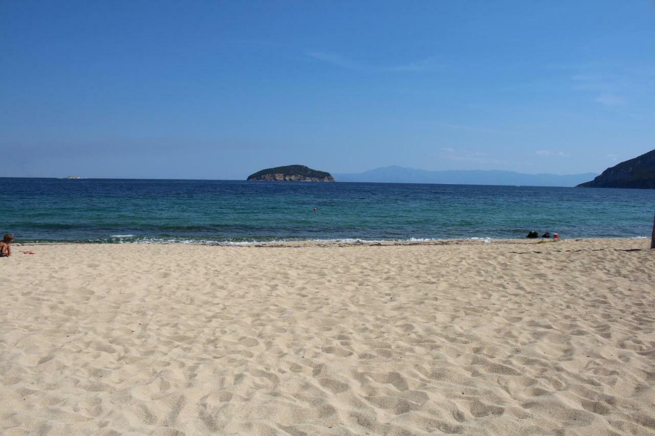 Litsa Villa Nea Iraklitsa Luaran gambar