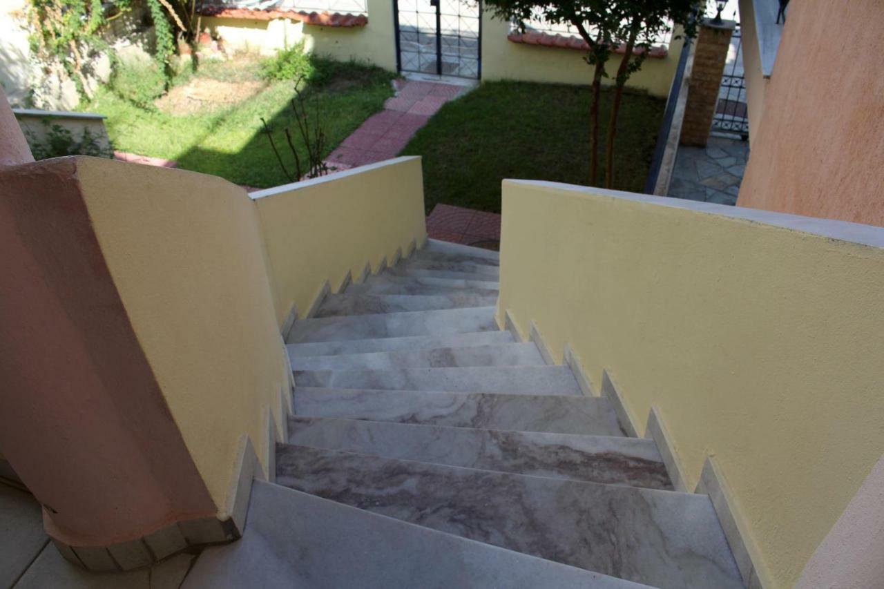 Litsa Villa Nea Iraklitsa Luaran gambar